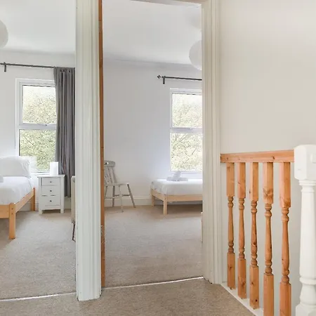 شقة Rustic 3 Bedroom Maisonette In Heart Of