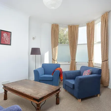 Rustic 3 Bedroom Maisonette In Heart Of شقة بريستول